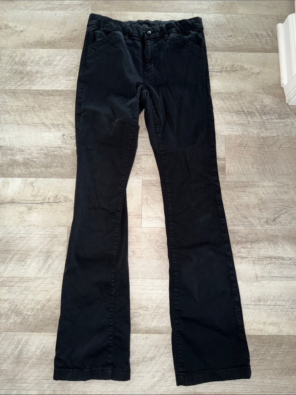 American Eagle Outfitters Black Low Rise Kick Boot Flared Pants, sz 6Long
